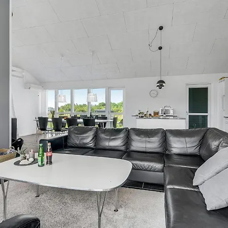 4 Bedroom Beautiful In Haderslev Holiday home Aro