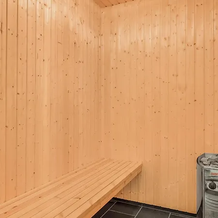 4 Bedroom Beautiful In Haderslev * Aro
