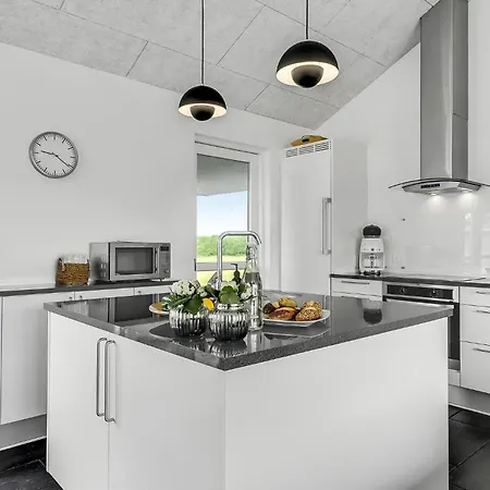 Awesome Home In Haderslev With Sauna بيت للعطل *