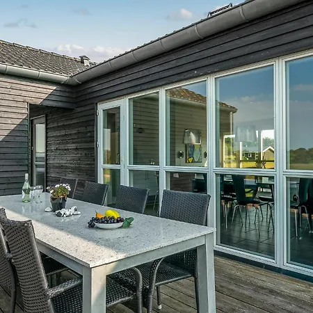 Holiday home 4 Bedroom Beautiful In Haderslev
